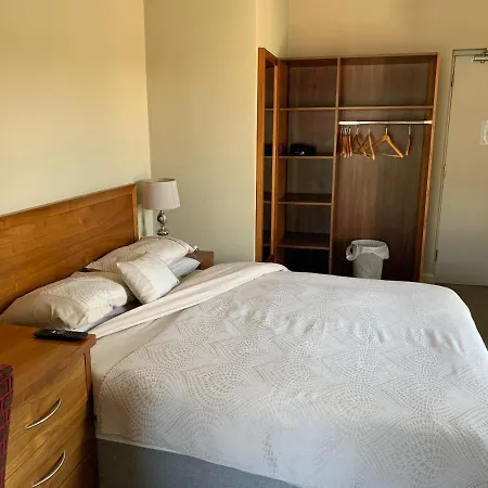 Cuckoos Corner Alojamento de Acomodação e Pequeno-almoço *